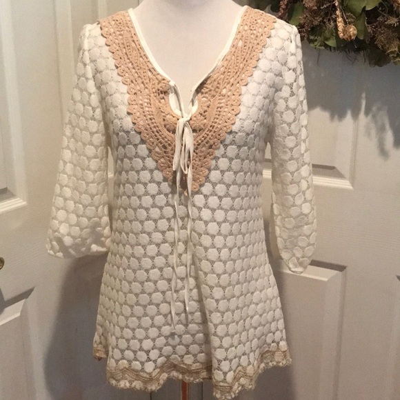 Ivory lace top, long enough for leggings! - Picture 1 of 5
